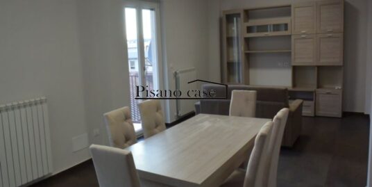 RIF. 10/25 AFFITTASI LUSSUOSO APPARTAMENTO IN PIENO CENTRO